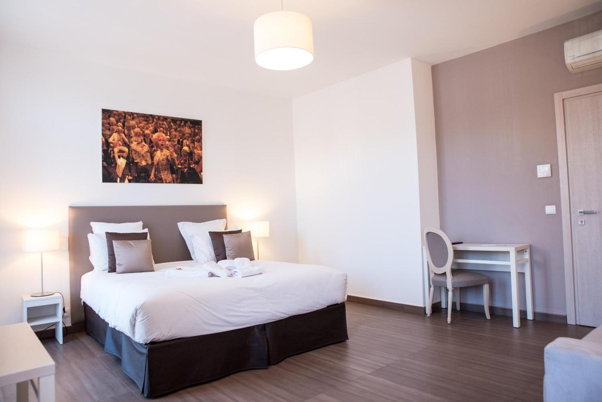 Casabella 3* Mouans-Sartoux