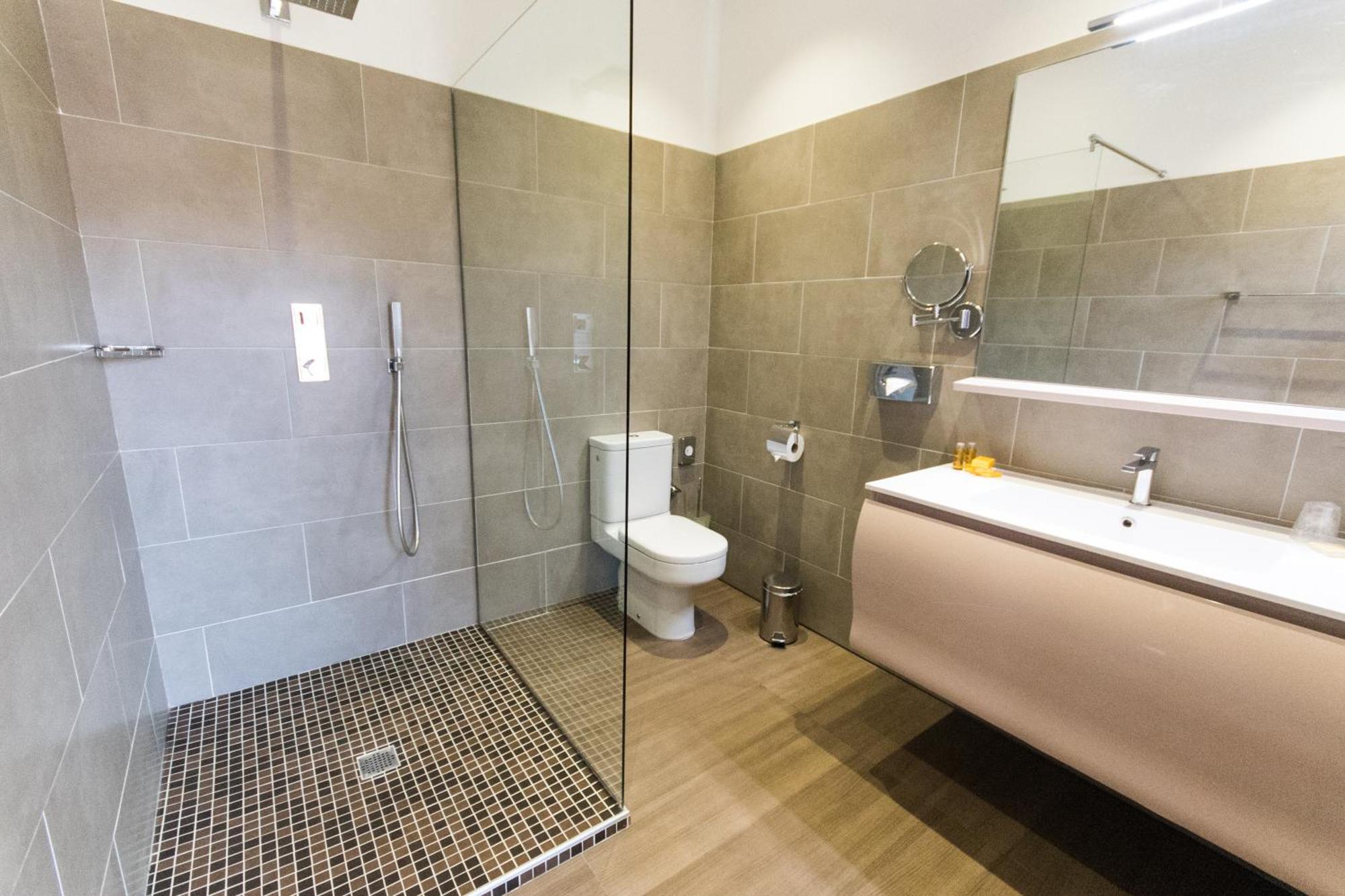 Casabella Hotel 3*